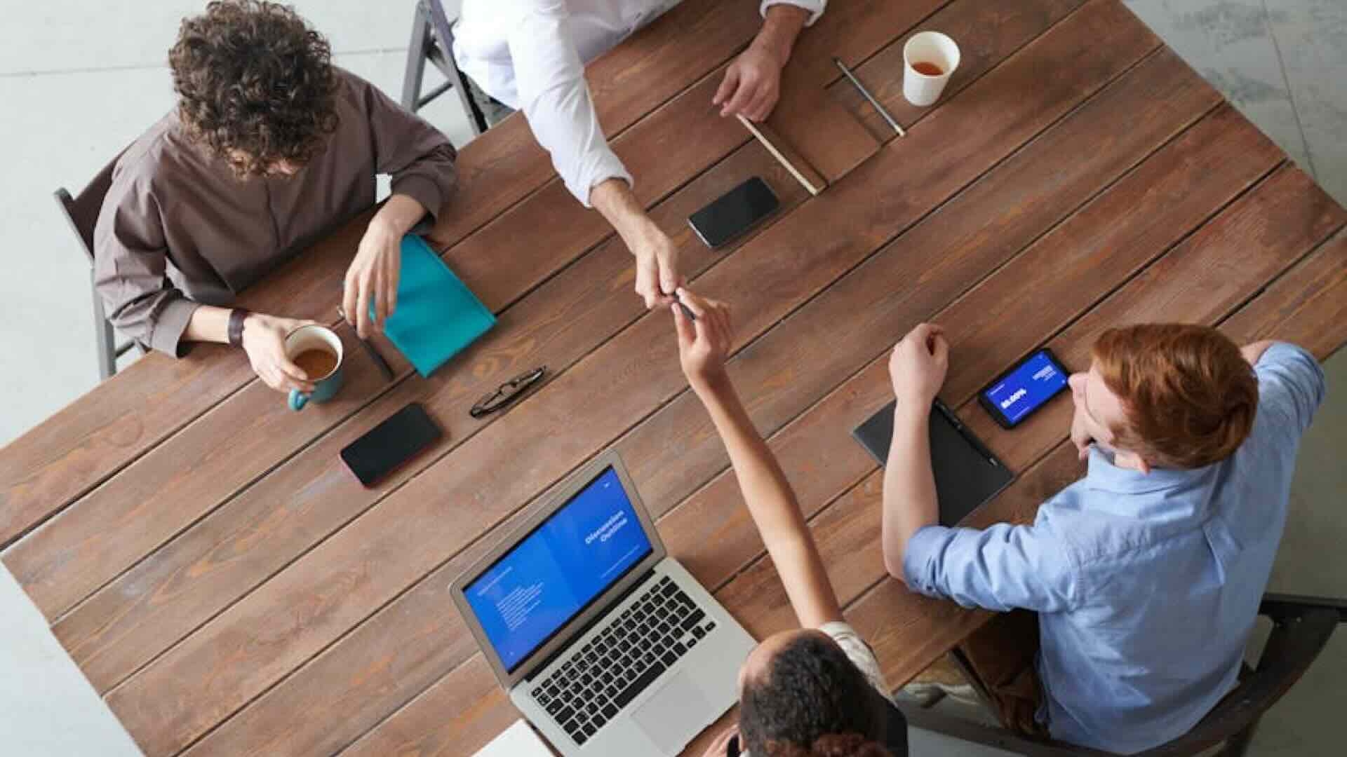 image representing the open-data-source tool.